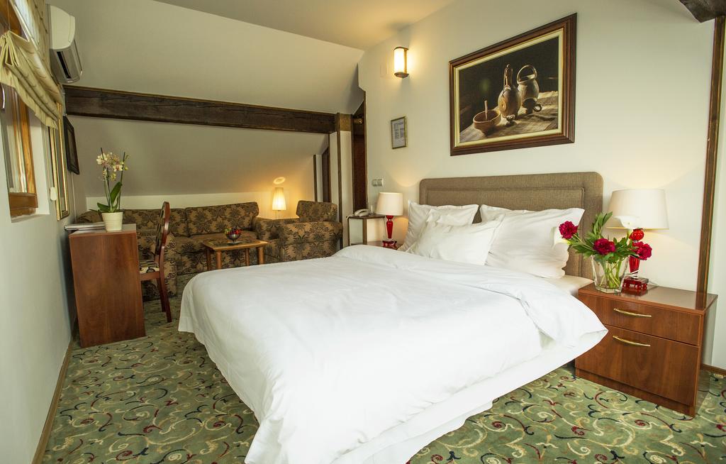 Hotel Radmilovac Belgrad Oda fotoğraf